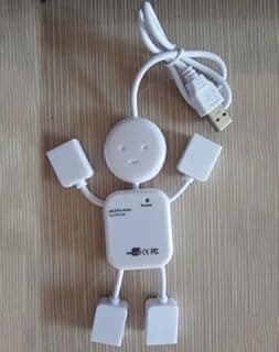 "4 Way Omnidirectional USB Hub - The Essential Communication Tool for All Your Devices!" - Generic