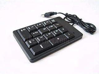 لوحة مفاتيح USB بلج اند بلاي - اسود