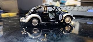 نموذج سيارة سباق Beetle، أسود مع خط أصفر، #98، معدن مصبوب، كلاسيكية